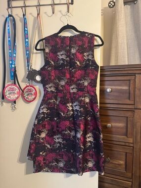 Vince Camuto purple  and Magenta Abstract Print Sleeveless Dress